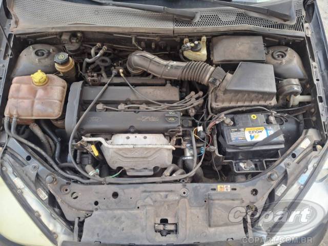 2005 FORD FOCUS 