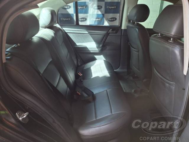 2005 VOLKSWAGEN POLO SEDAN 