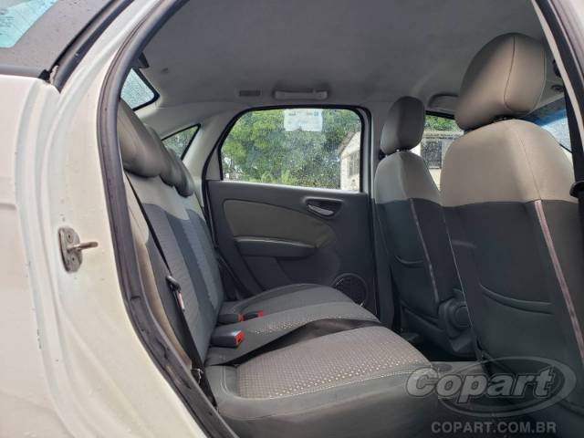 2016 FIAT GRAND SIENA 