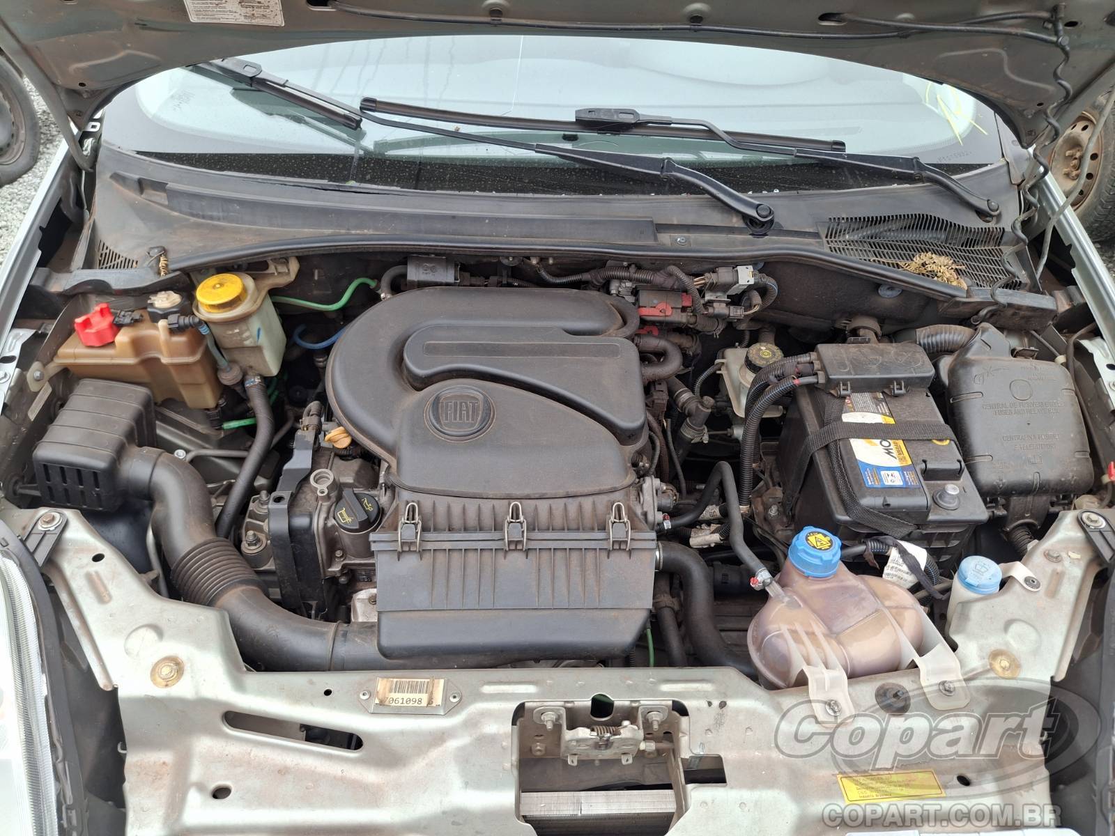 Foto 7 de 11: 2015 FIAT PUNTO