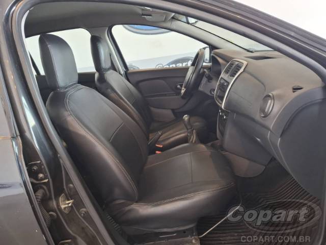 2019 RENAULT LOGAN 