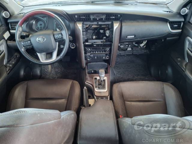 2018 TOYOTA HILUX SW4 