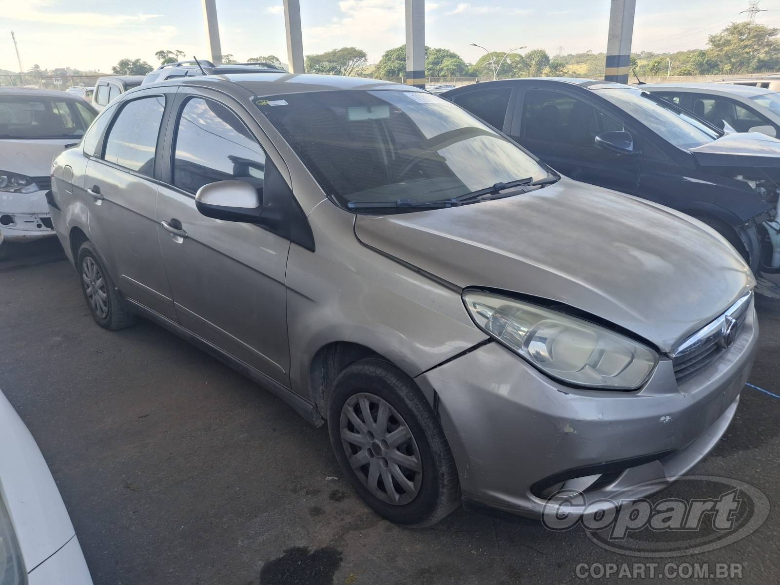 Veículo Fiat Grand Siena Fiat Grand Siena Attractive 1.4 Evo 2013 2013 em leilão