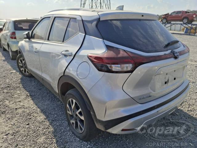 2024 NISSAN KICKS 