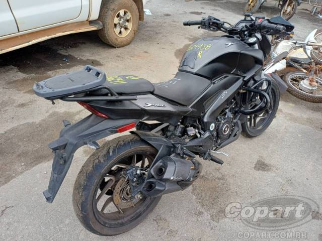 2025 BAJAJ DOMINAR 