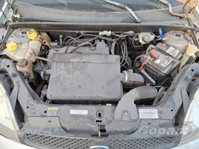 2006 FORD FIESTA SEDAN 