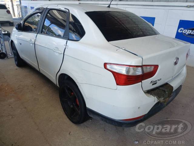 2014 FIAT GRAND SIENA 