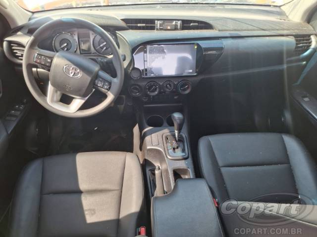 2025 TOYOTA HILUX CD 