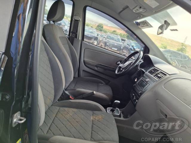2015 VOLKSWAGEN FOX 