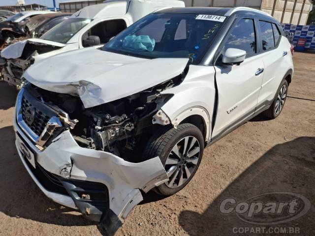 2020 NISSAN KICKS 