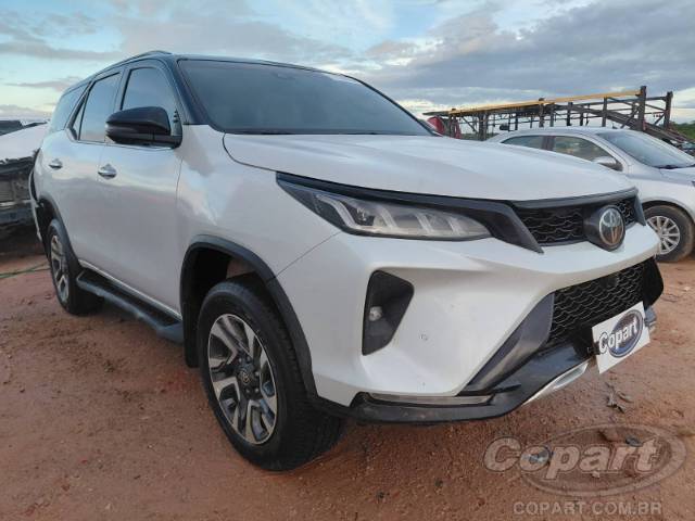 2025 TOYOTA SW4 