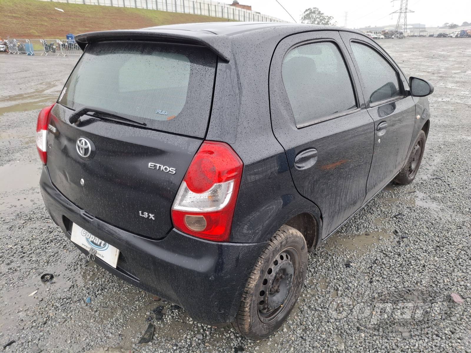 Foto 4: 2014 TOYOTA ETIOS