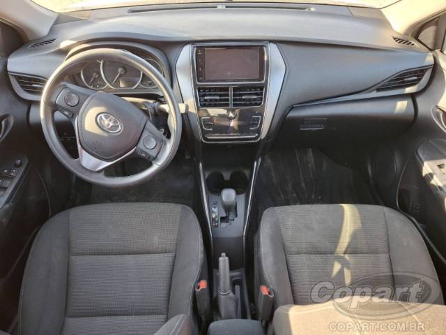 2023 TOYOTA YARIS SEDA 