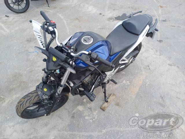 2026 HONDA CB 300F 