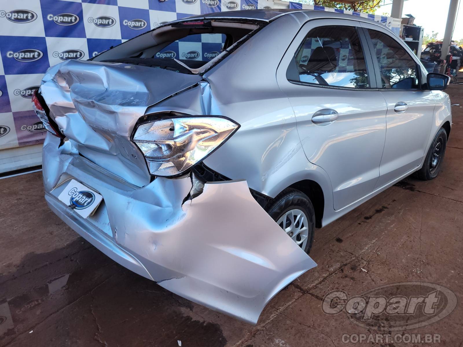 2017 FORD KA SEDAN — foto 4 de 10