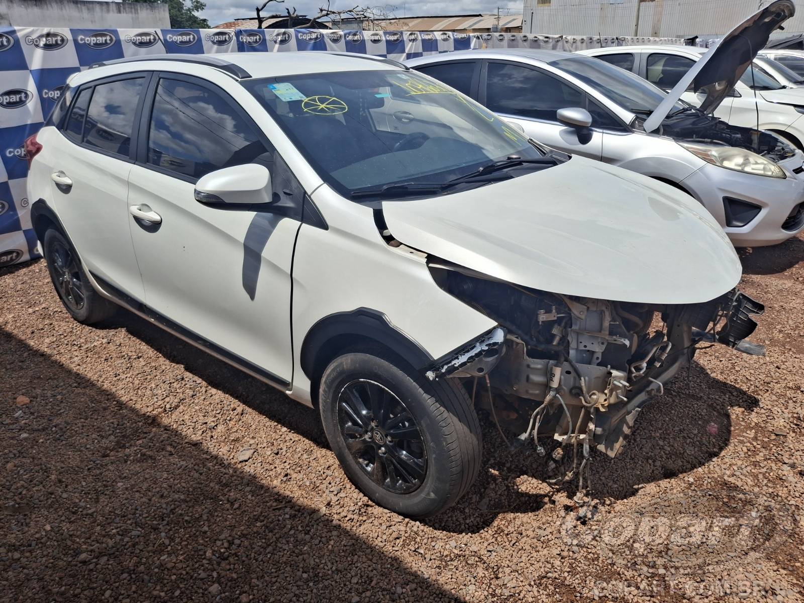 Yaris X Way CVT 1.5 16V Dual VVT-i