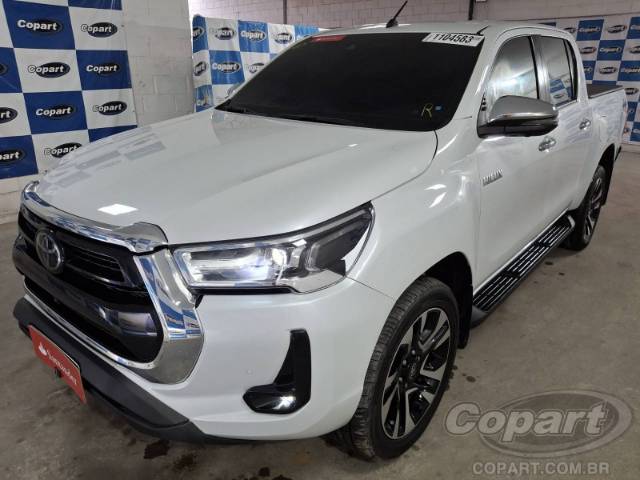 2023 TOYOTA HILUX CD 