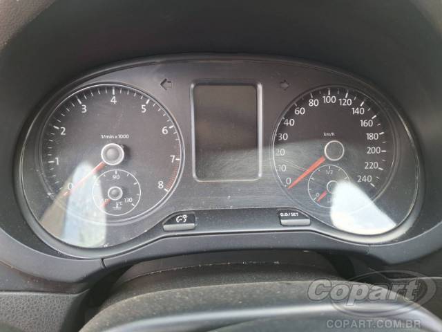 2011 VOLKSWAGEN FOX 