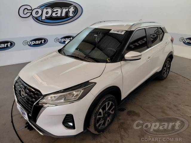 2024 NISSAN KICKS 