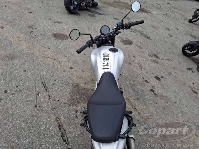 2026 ROYAL ENFIELD Guerrilla 