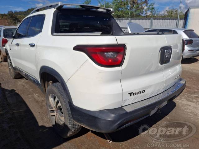 2017 FIAT TORO 