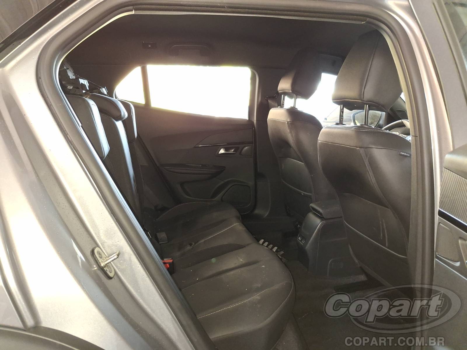 Foto 6 de 10: 2025 PEUGEOT 2008