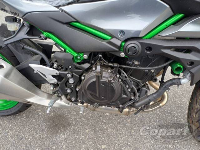 2025 KAWASAKI Z500 