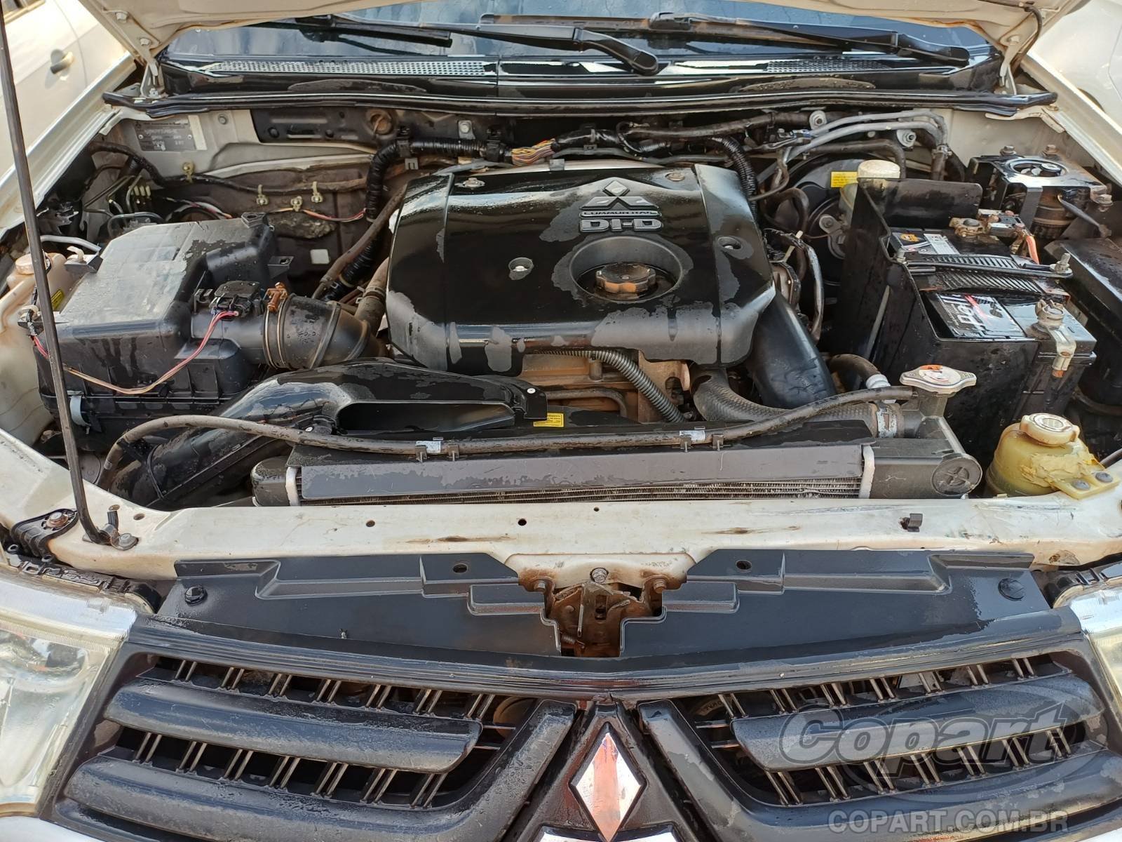 Foto 7 de 11: 2016 MITSUBISHI PAJERO