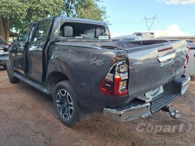 2023 TOYOTA HILUX CD 