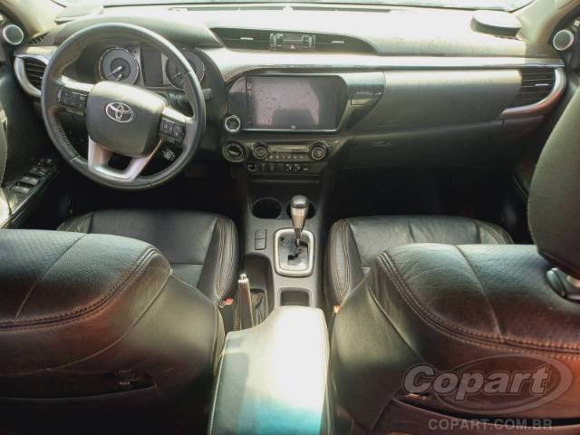 2024 TOYOTA HILUX CD 