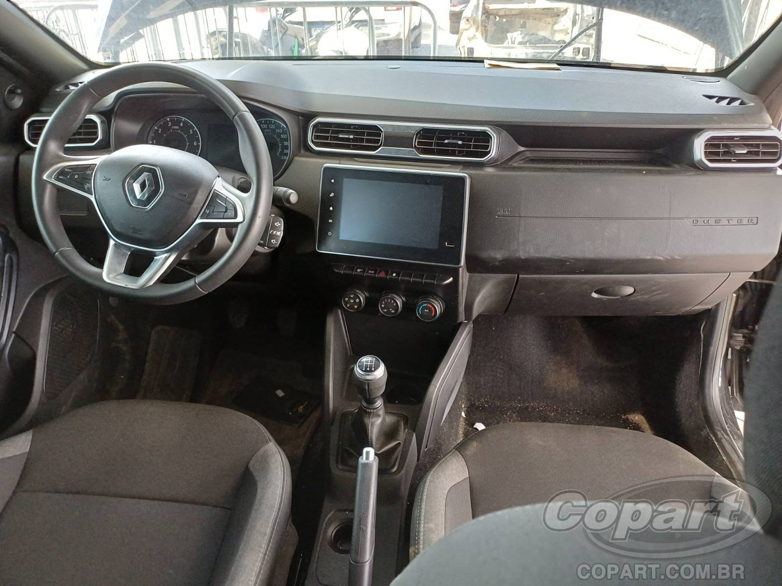 Foto 9 de 10: 2022 RENAULT DUSTER