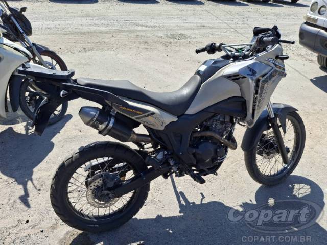 2025 HONDA XRE SAHARA 300 