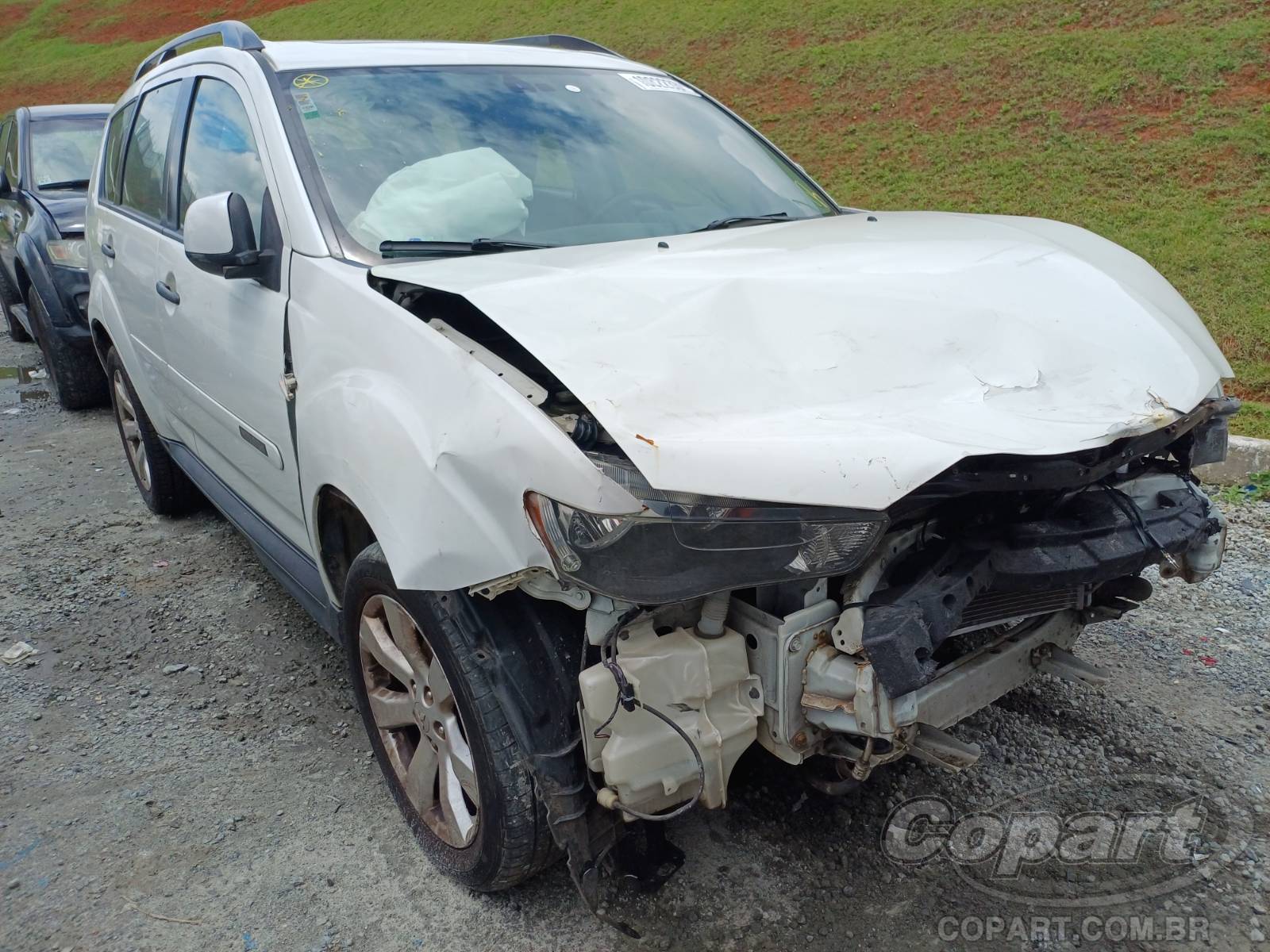 Veículo Mitsubishi Outlander Mitsubishi Outlander 2.0 16V MIVEC 2013 2013 em leilão