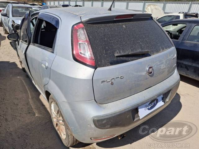 2013 FIAT PUNTO 