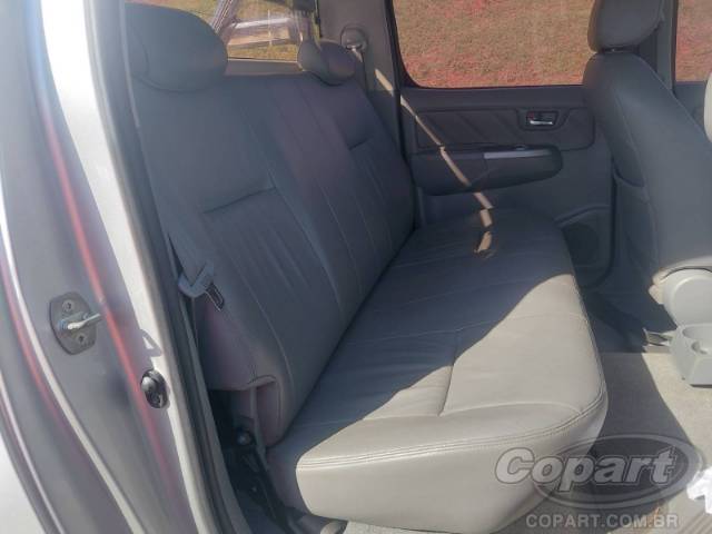 2011 TOYOTA HILUX CD 