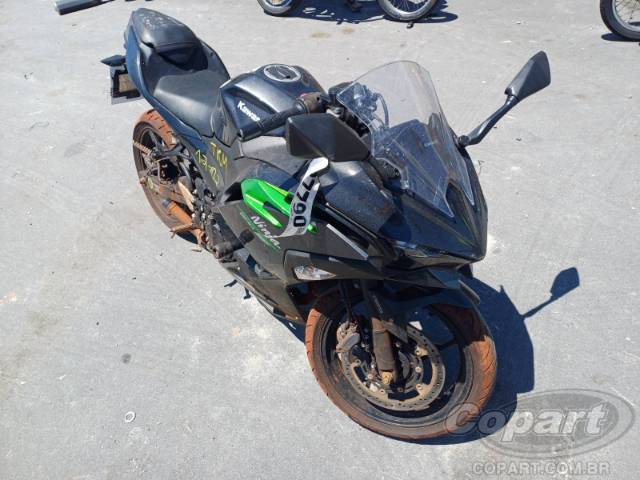 2025 KAWASAKI NINJA 500 