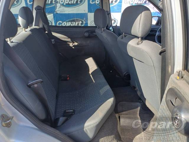 2002 CHEVROLET CORSA 