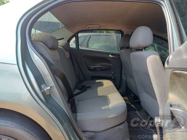 2010 VOLKSWAGEN VOYAGE 