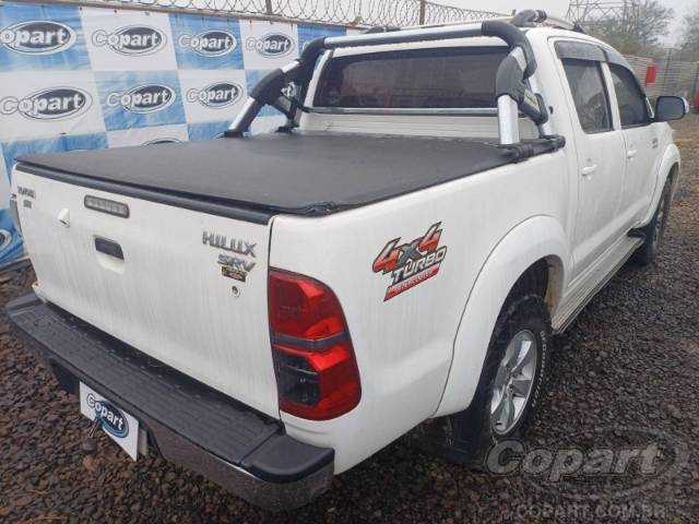 2013 TOYOTA HILUX CD 