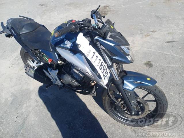 2025 HONDA CB 300F 