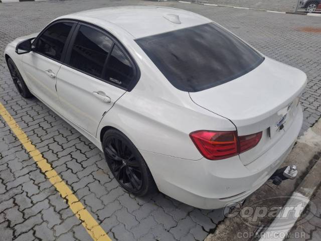 2014 BMW SERIE 3 