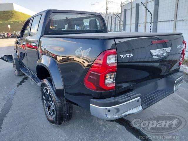 2024 TOYOTA HILUX CD 