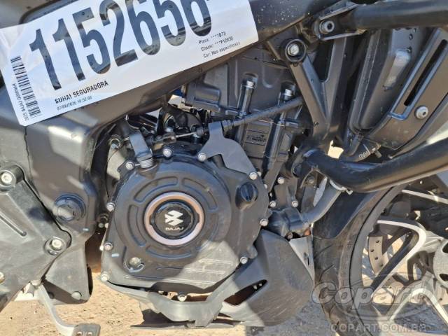 2025 BAJAJ DOMINAR 