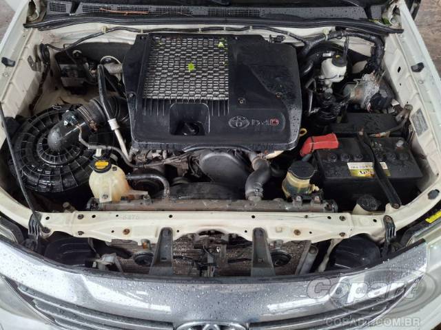 2013 TOYOTA HILUX SW4 