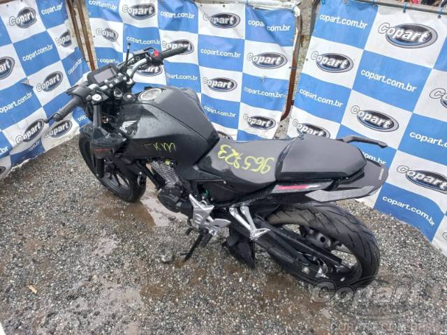 2024 HONDA CB 300F 