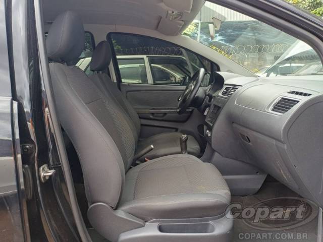 2011 VOLKSWAGEN FOX 