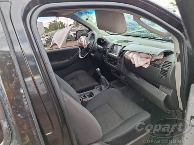 2013 NISSAN FRONTIER CD 