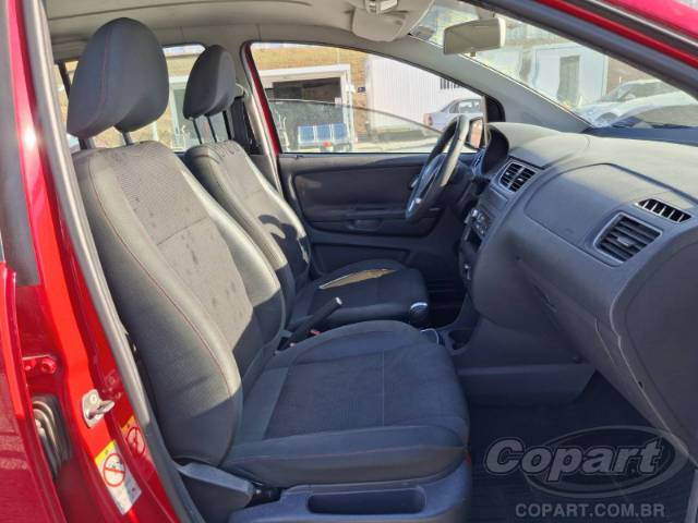 2011 VOLKSWAGEN FOX 