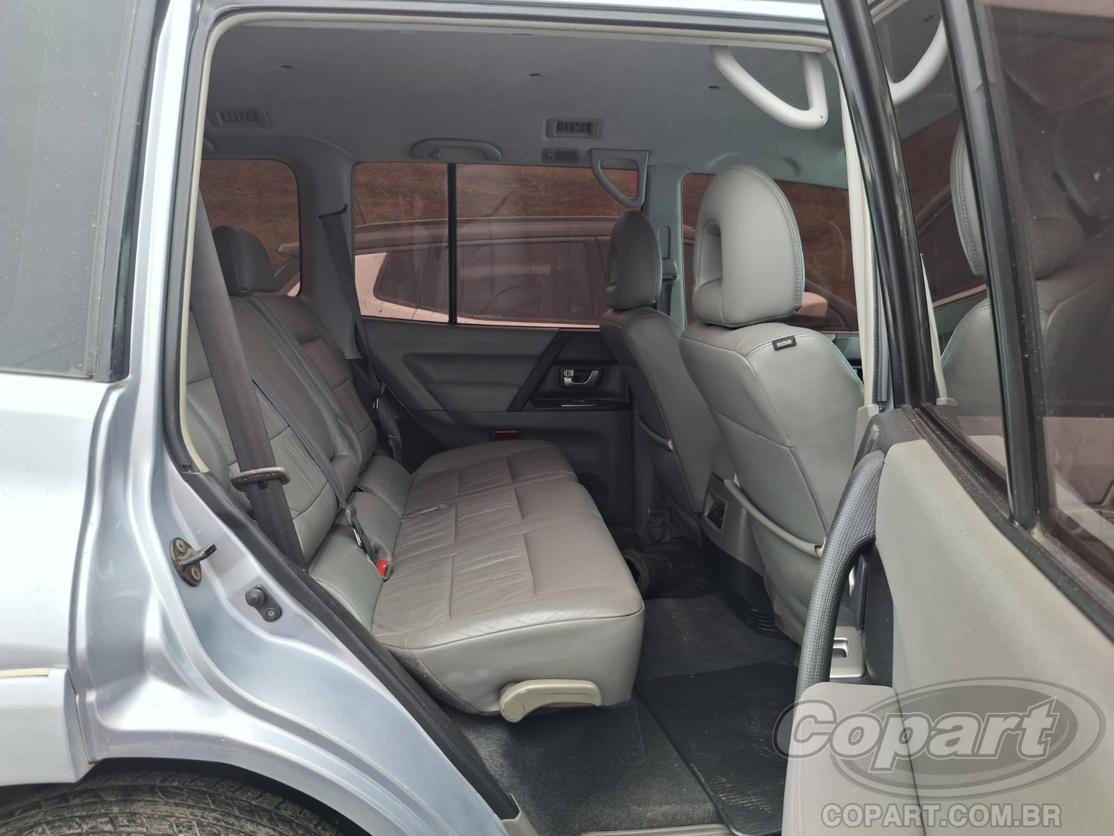 2004 MITSUBISHI PAJERO FULL — foto 6 de 11