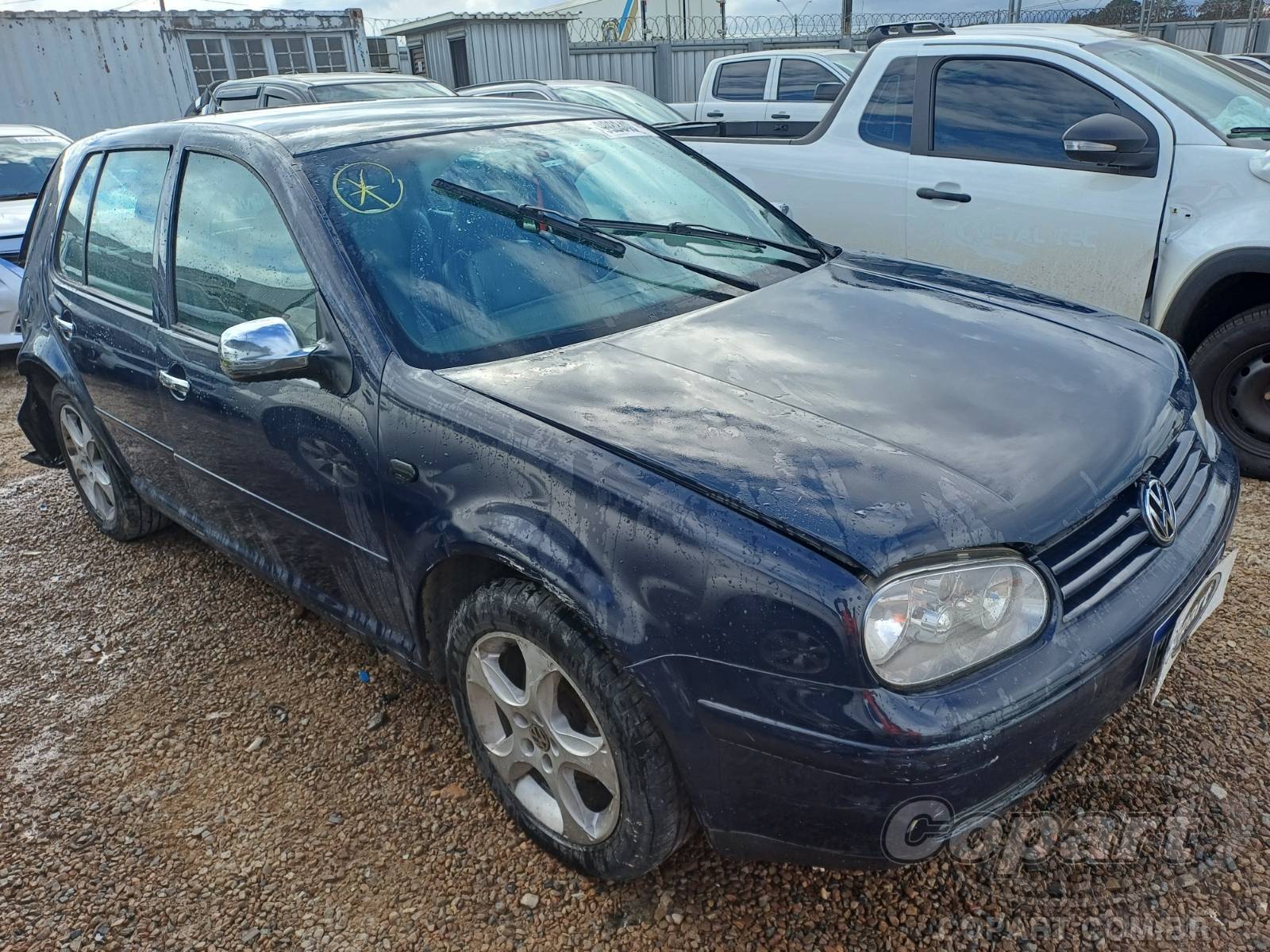 Veículo VW - VolksWagen Golf VOLKSWAGEN GOLF 1.6 2001 2001 em leilão